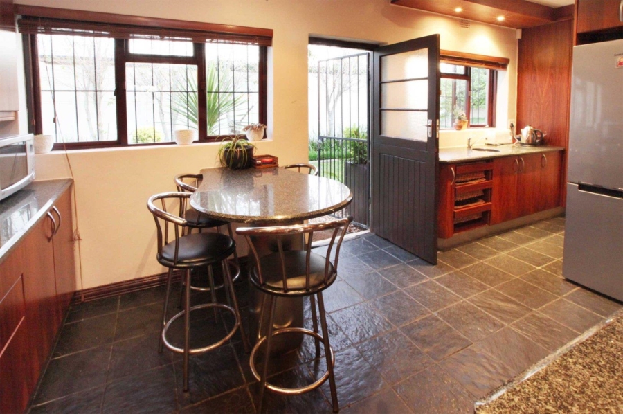 4 Bedroom Property for Sale in Welgemoed Western Cape